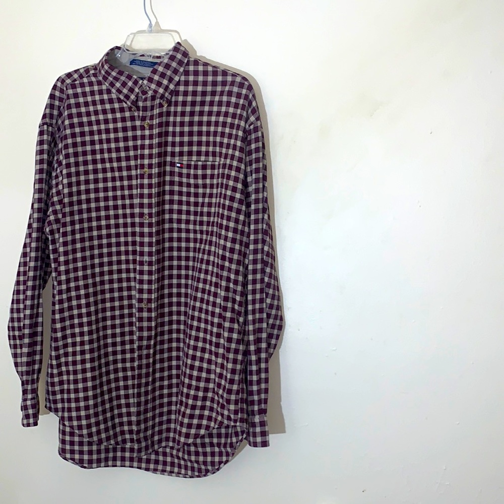 Tommy Hilfiger Size XL Mens plaid flannel button down shirt/ button down collar